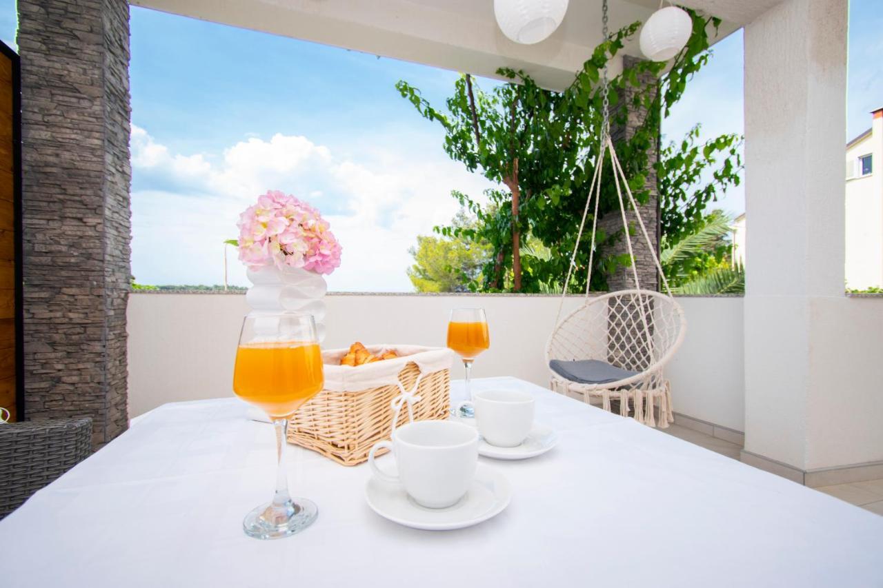 Apartments Alisa Brodarica  Ngoại thất bức ảnh