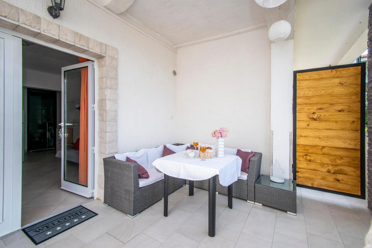 Apartments Alisa Brodarica  Ngoại thất bức ảnh